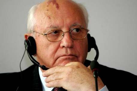 Горбачев считает невозможной победу НАТО в Афганистане
