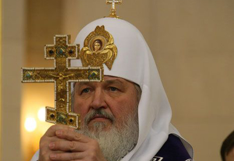 Псковская епархия отлучила от церкви журналиста