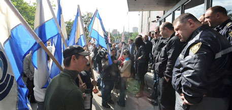 Грузинская оппозиция начала пикет здания МВД в Тбилиси