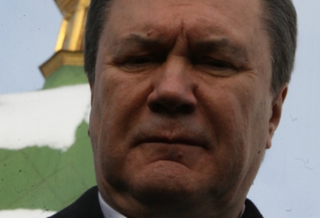 Янукович объяснил первостепенность поездки в Брюссель