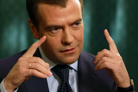 Медведев распустил Федеральную аэронавигационную службу 