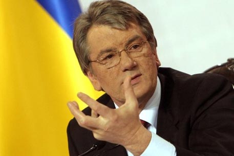 Ющенко освистали в Донецке на открытии стадиона 
