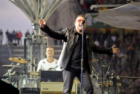 Концерт U2 на стадионе "Уэмбли" посетили рекордное число фанатов