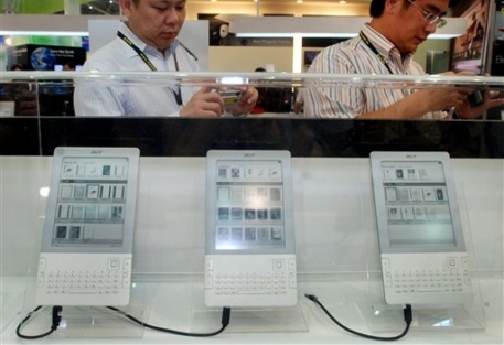 Тайваньская компания создала е-ридер с цветным дисплеем