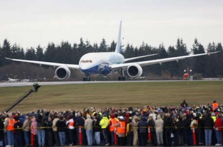 Сотрудники Boeing устроили забастовку в США