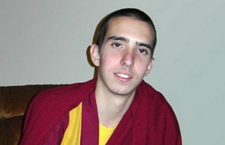 Признаный перевоплощением Ламы юноша отрекся от монахов