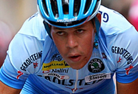 Призер "Тур де Франс" рассказал о массовом применении допинга