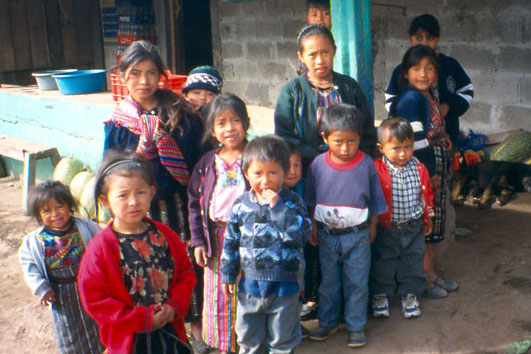 Гватемальская армия похитила и продала 333 ребенка