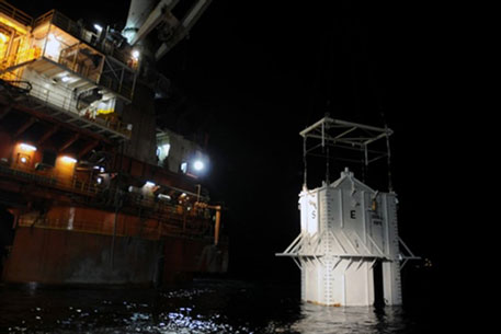 Инженеры BP зацементируют аварийную скважину в Мексиканском заливе