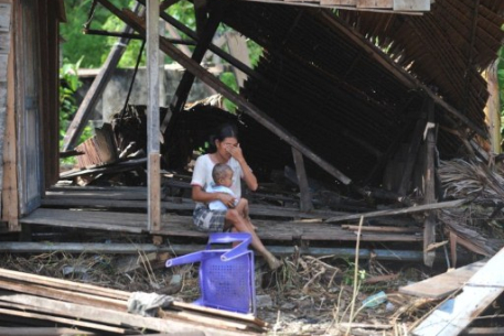 Землетрясение на Суматре раскачивало телеграфные столбы