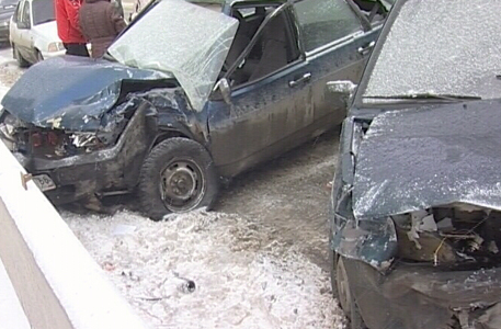 На севере Москвы столкнулись десять автомобилей