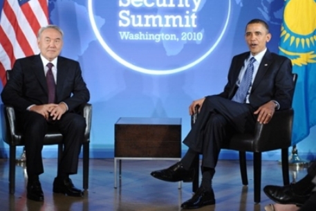 Назарбаев и Обама обсудили транзит американских грузов через РК