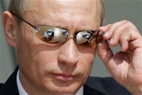 Путин обвинил иностранные банки в выводе капитала из России