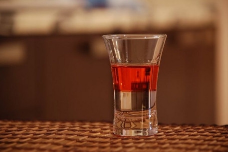 Госпроизводитель спирта в России отказался от выпуска дорогой водки 