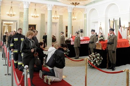 Качиньского похоронят отдельно от польских королей