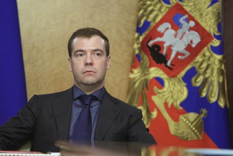 Медведев упразднил Роснауку и Рособразование
