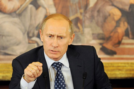 Путин отказался "хоронить" финансовый кризис