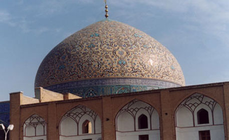 В Иране за взрыв мечети повесили трех террористов