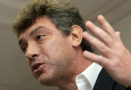 Немцова в аэропорту Шереметьево "Наши" "поймали" сачком