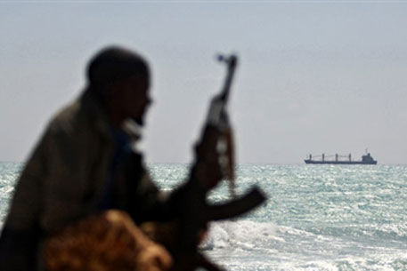 Переговоры с похитившими россиян пиратами начнутся 22 мая