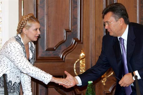 Тимошенко назвала Януковича ставленником олигархов