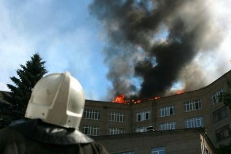 Пожар в здании ЦКБ "Алмаз-Антей" на севере Москвы потушили