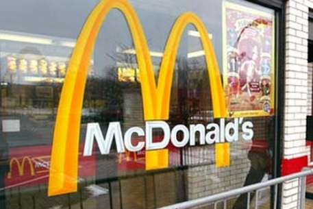 "Макдоналдс" подал в суд на компанию-двойника