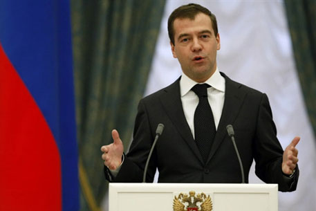 Новогоднее обращение Медведева появилось в интернете