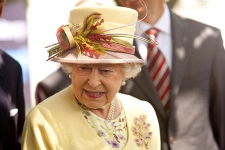 В Великобритании раскритиковали отпуск Елизаветы II 