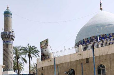 При взрыве у мечети на севере Ирака погибли 15 человек