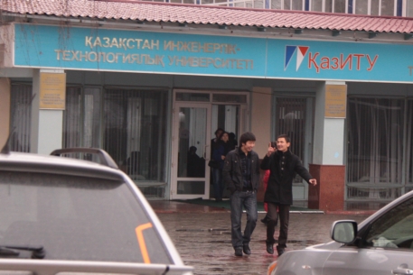 Стоимость обучения в казахстанских вузах не вырастет