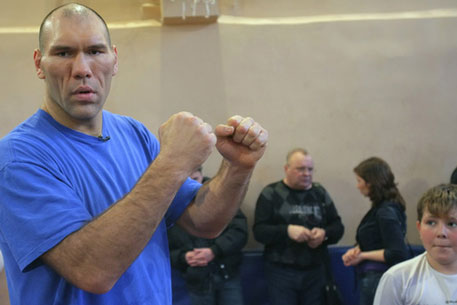 Бой между Кличко и Валуевым состоится 29 мая