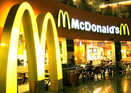 Петербуржец отсудил 100 тысяч рублей у McDonald's