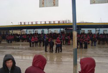 Рабочие "Озенмунайгаза" прекратили забастовку