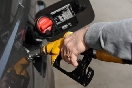 В Казахстане увеличили предельные цены на бензин в августе