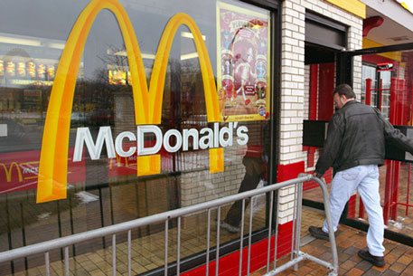 Шведские СМИ обвинили McDonald's в торговле старой едой