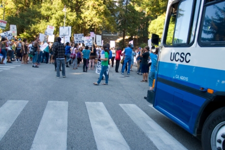 В США оккупировавшие здание университета студенты сдались властям