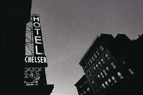 В Нью-Йорке выставили на продажу знаменитый Chelsea Hotel
