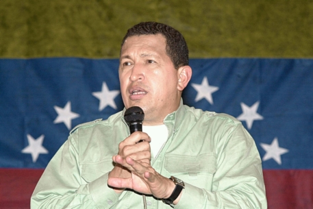 Чавес опроверг информацию о призыве к войне с Колумбией