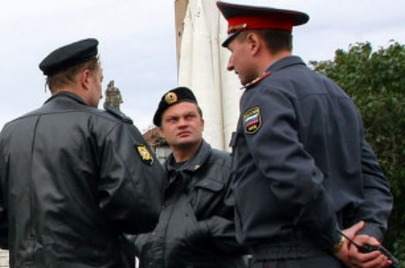 ГУВД Москвы попросило у горожан помощи в поимке убийцы милиционера