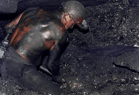 Спецкомиссия назвала причину гибели горняков на шахте "Казахмыса"