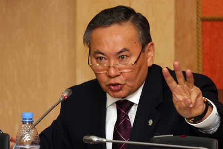 Руководители убыточных казахстанских холдингов вернут бонусы