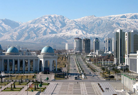 Туркменистан временно закрыл въезд для иностранцев