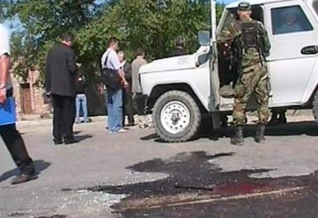 В Чечне террорист-смертник убил четверых милиционеров