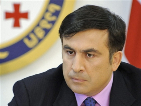 Саакашвили ограничили власть