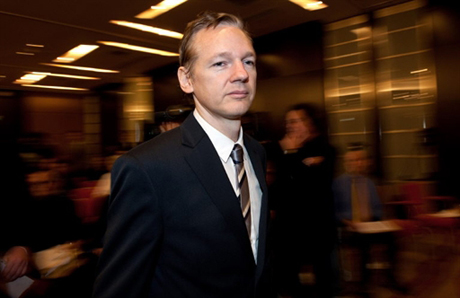 Основателя WikiLeaks Скотланд ярд может арестовать 3 декабря