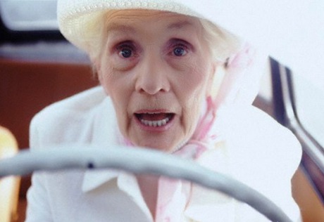 100-летняя британка проездила 85 лет без прав