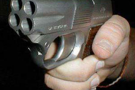 Милиционер устроил стрельбу в метро в целях самообороны