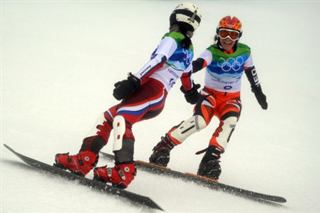 Российская сноубордистка Илюхина выиграла серебро на Играх-2010