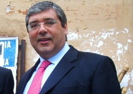 Экс-президента Сицилии осудили за связи с мафией